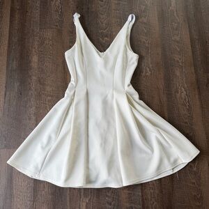 ASOS Ivory Fit & Flare Skater Mini Dress V Neck Structured Party Dress US 6